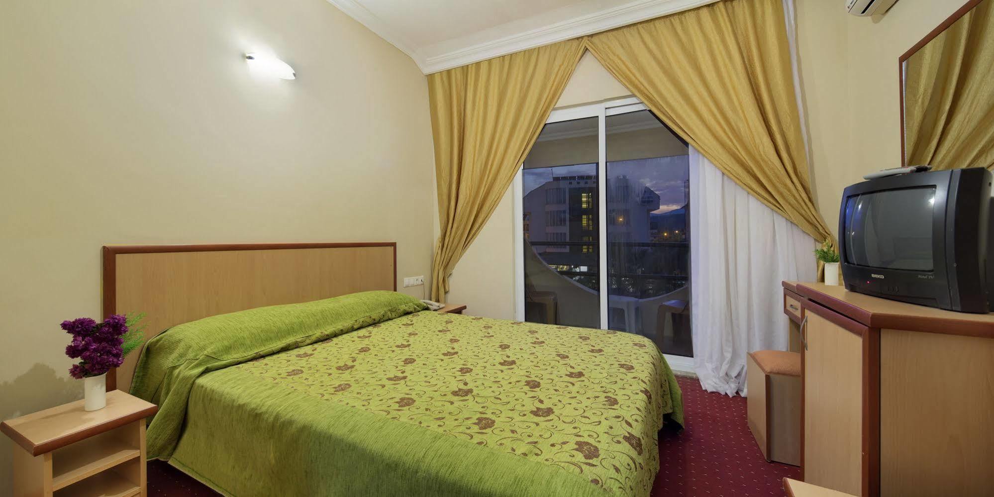 Larissa Inn Бельдиби Экстерьер фото